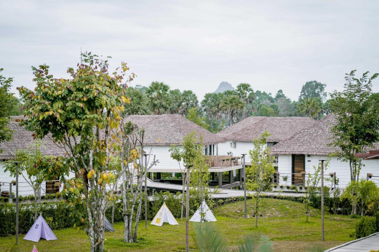 Good Time Relax Resort Kampot Exteriör bild