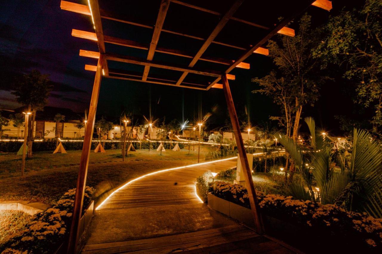 Good Time Relax Resort Kampot Exteriör bild