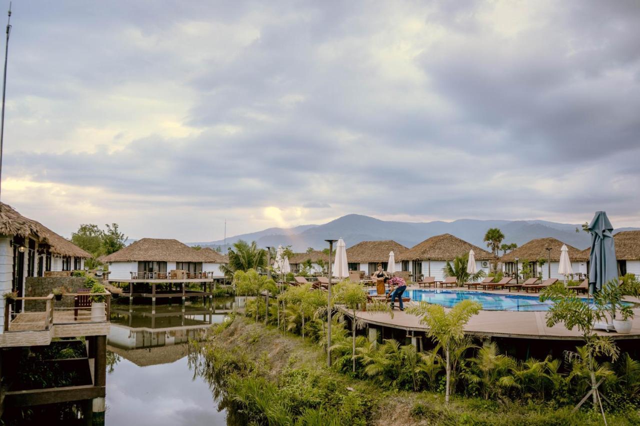 Good Time Relax Resort Kampot Exteriör bild